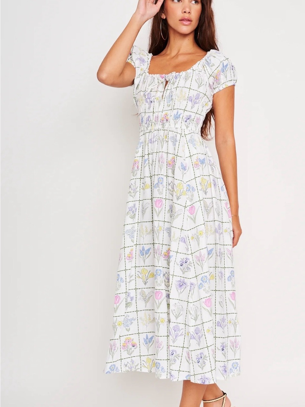 dRA Quince White Floral Smocked Midi Dress with Pastel Blooms XS NWT
